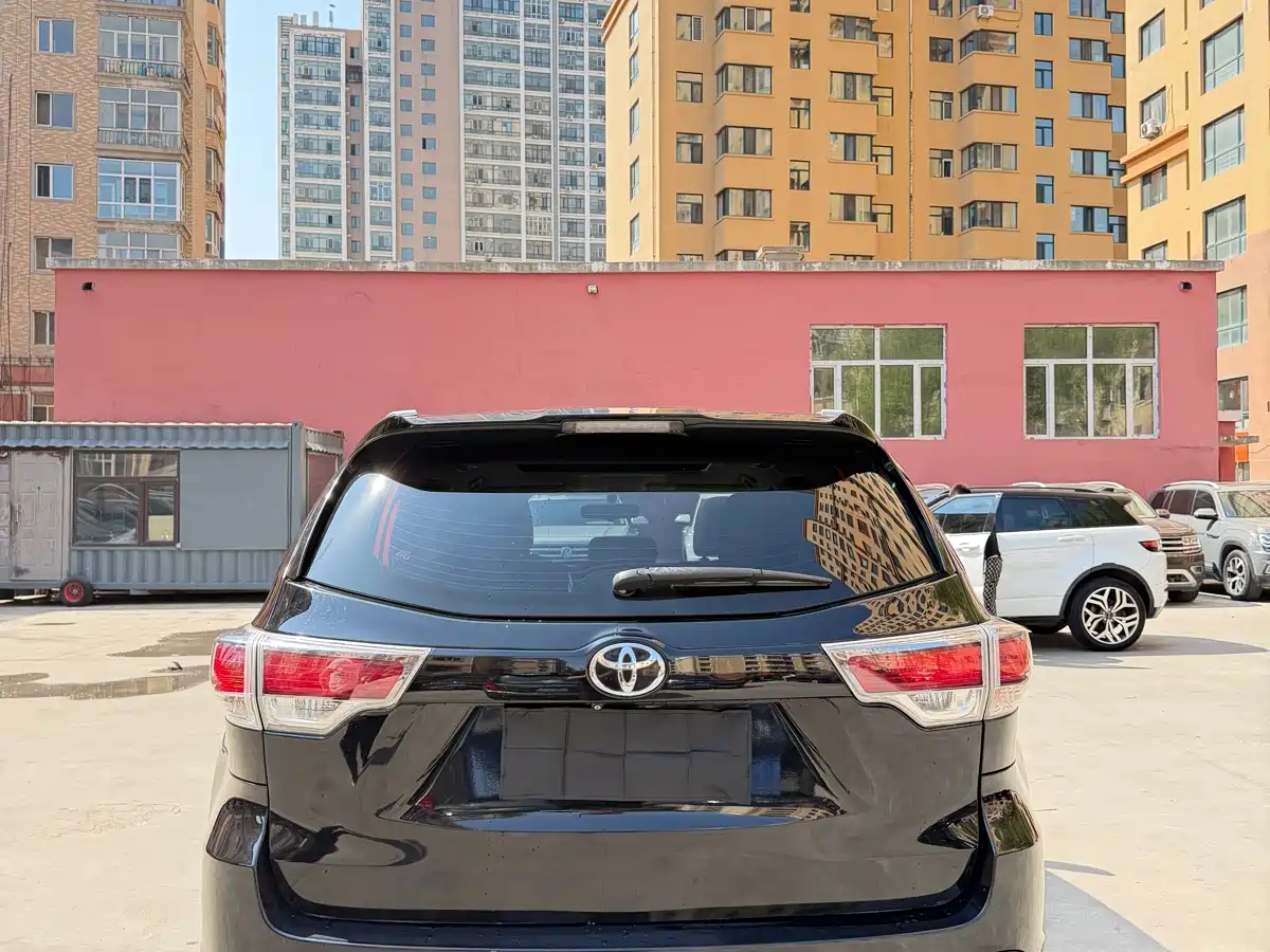 Toyota Highlander 2015 2.0T AWD Luxury Edition 7-seater фото 8