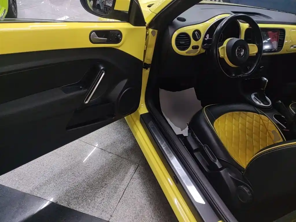 Volkswagen Beetle 2015 180TSI фото 16