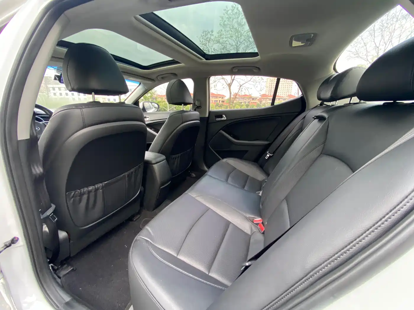 Kia K5 2015 2.0L Automatic LUX фото 11