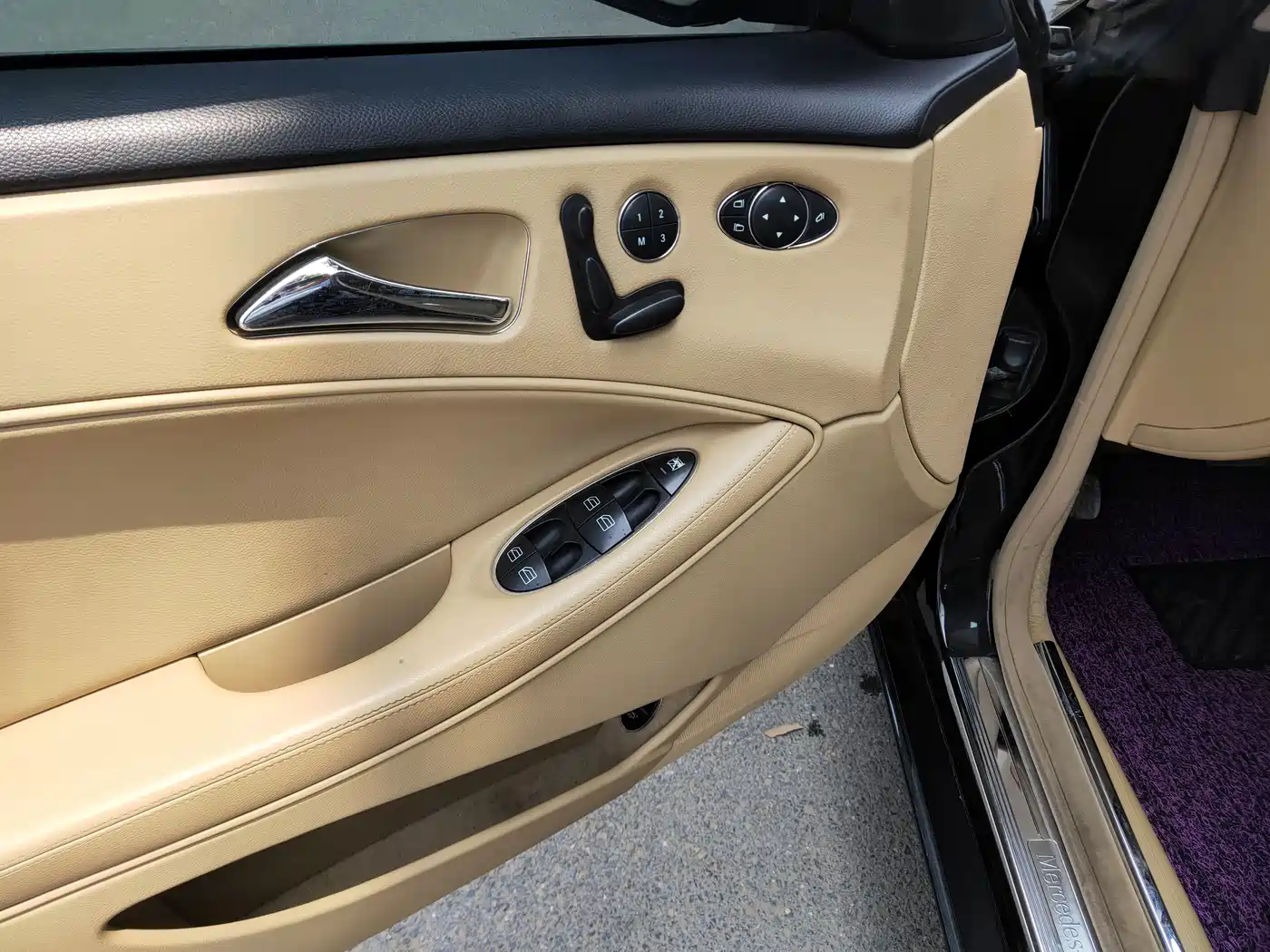 Mercedes-Benz CLS 2009 CLS 300 фото 7