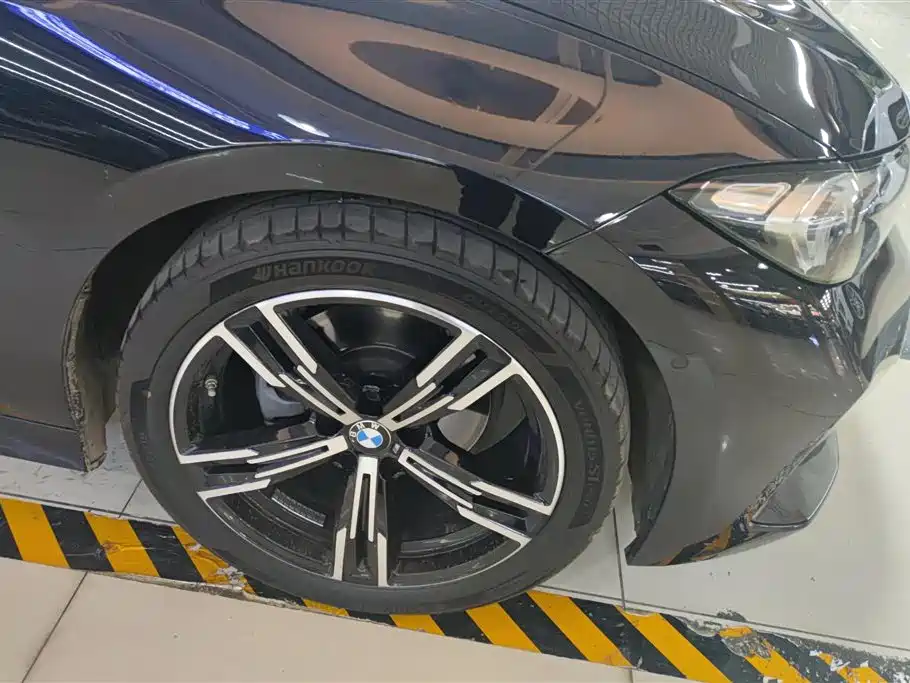 BMW 3 Series 2024 325i M Sport Package фото 6