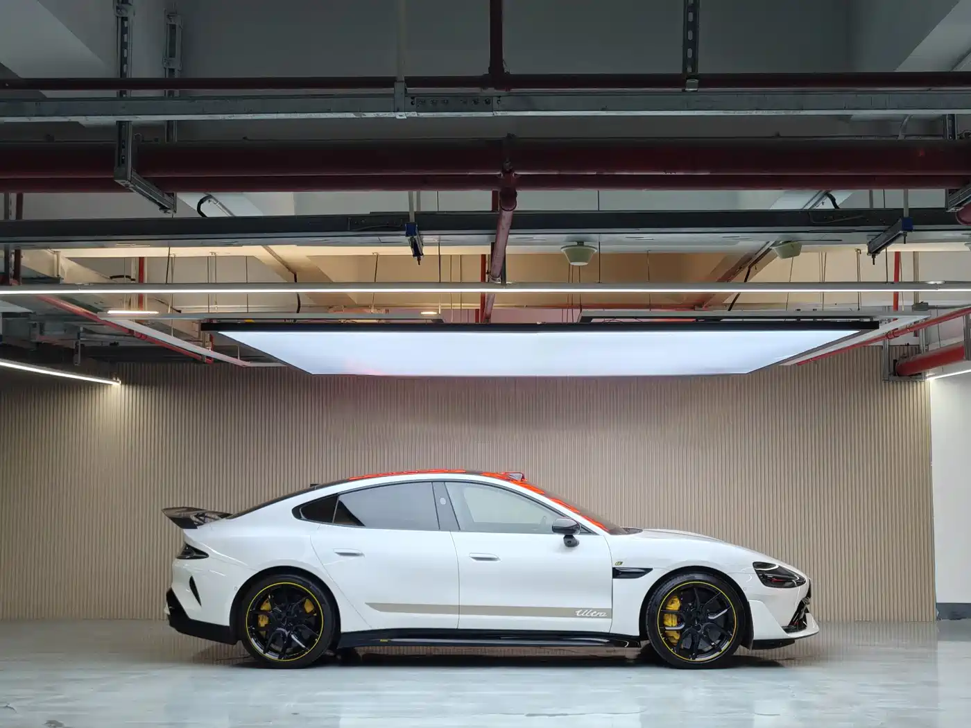 XIAOMI CAR XIAOMI SU7 ULTRA