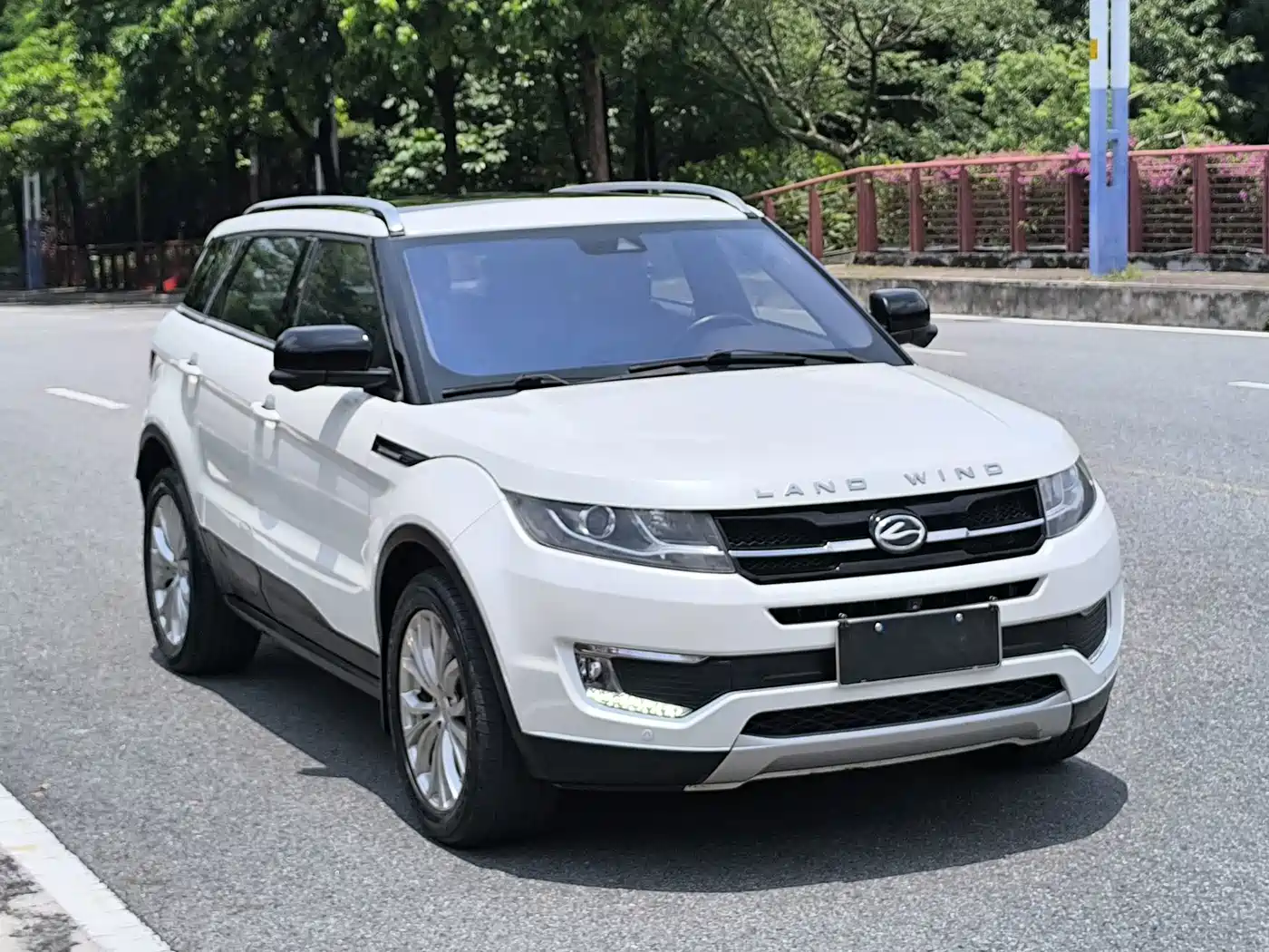 Landwind X7 2017 2015 2.0T Panoramic Flagship Edition