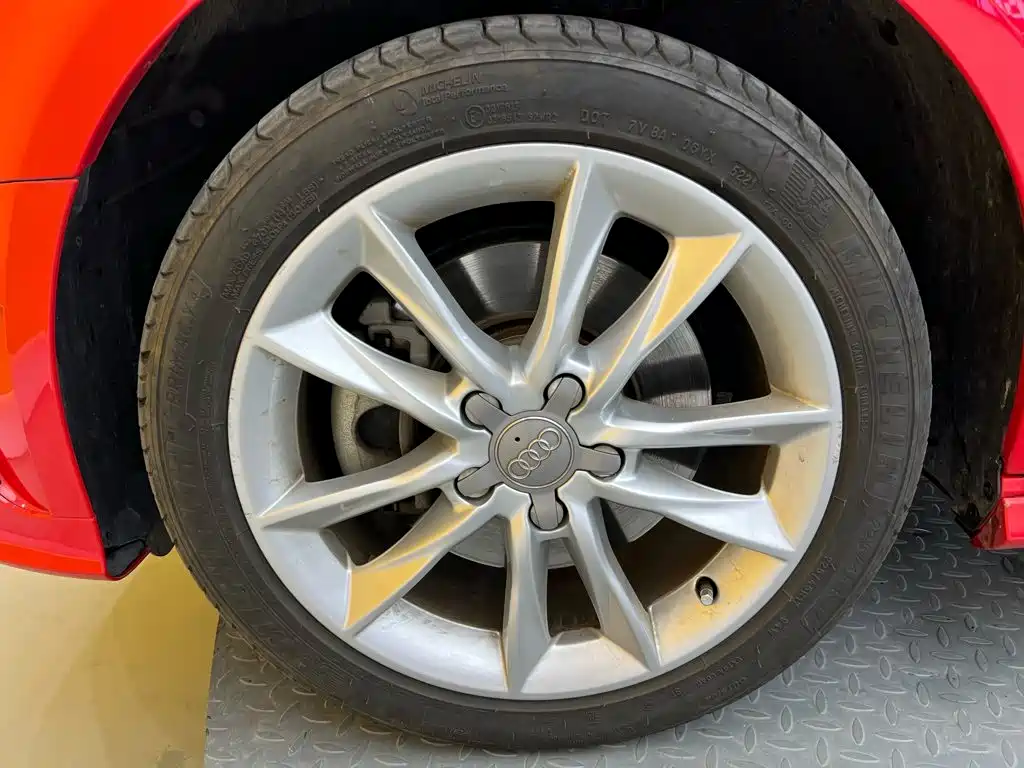Audi A3 (Import) 2014 2014 Sportback 40 TFSI S line Comfort