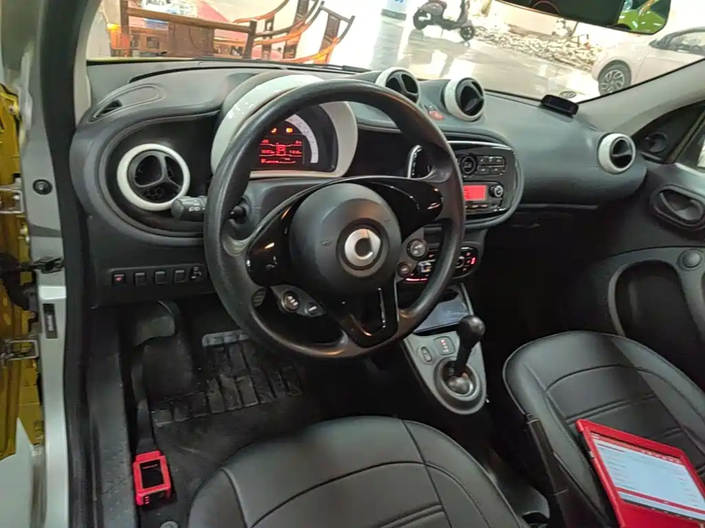 smart forfour 2017 2016 1.0L 52kW Agile Edition