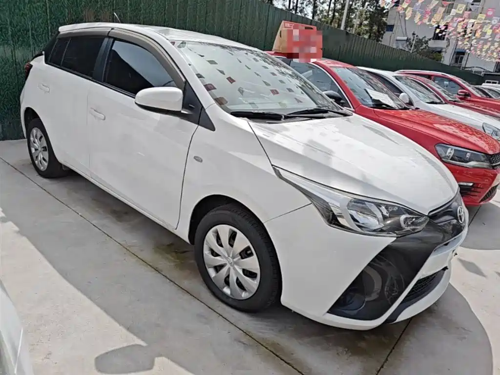 Toyota YARiS L Zhi Xuan 2016 Facelift 1.5E CVT Charming Edition фото 4