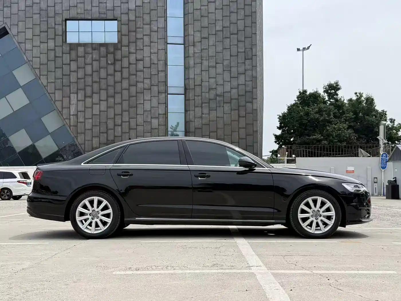 Audi A6L 2018 30th Anniversary TFSI Progressive фото 7
