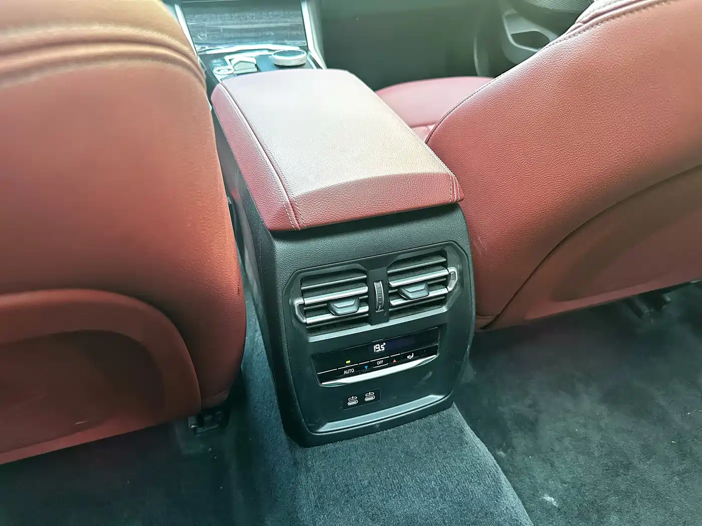 BMW 3 Series 2024 325Li M Sport Package фото 18