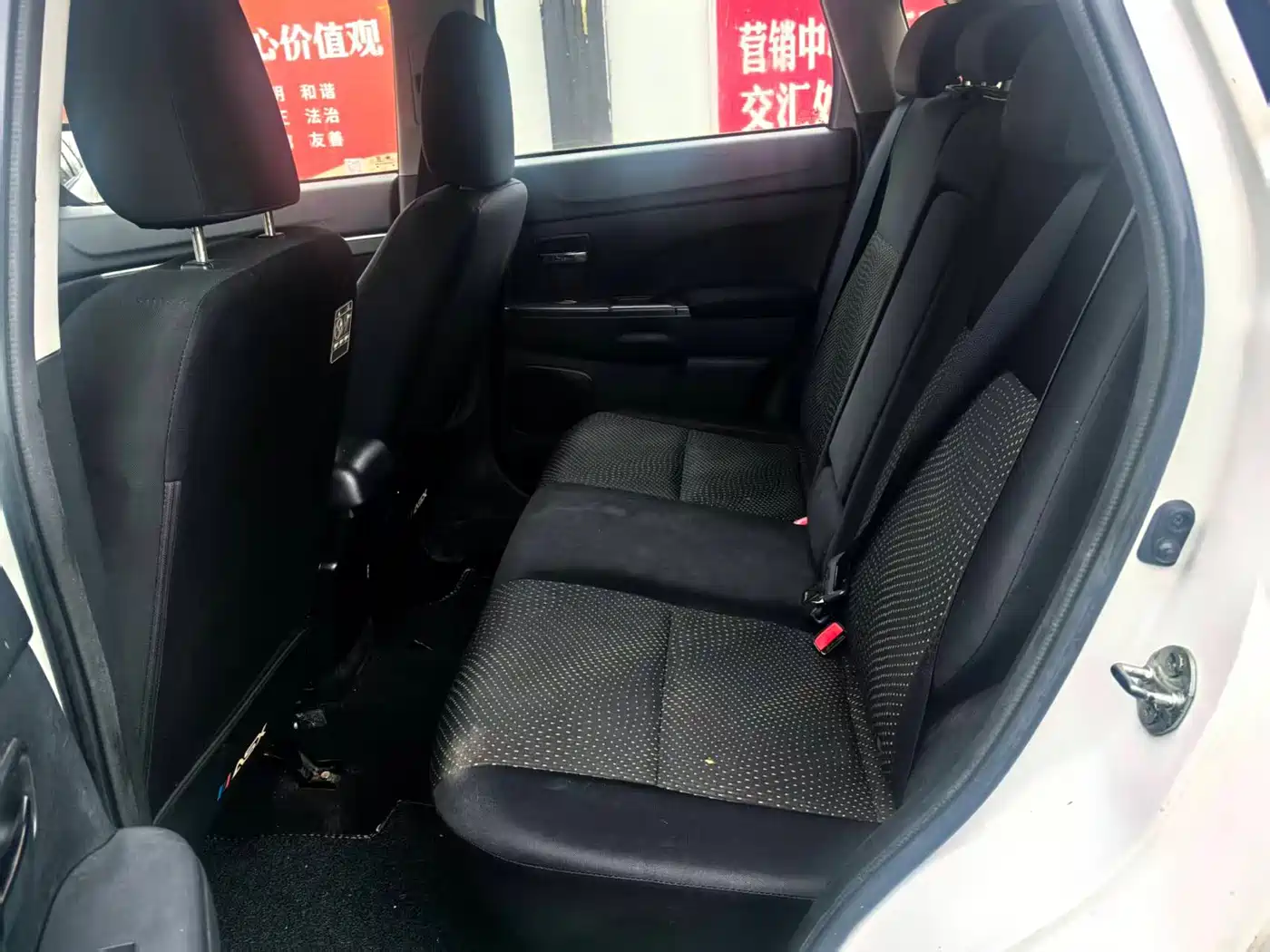 Mitsubishi ASX 2013 2.0L CVT 2WD Elite фото 5