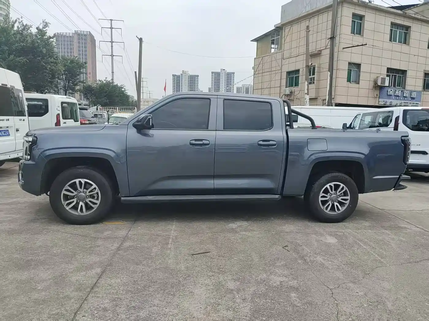 Jiangling Dadao 2023 All-rounder 2.3T Diesel Automatic 4WD Long Wheelbase Comfort Edition фото 4