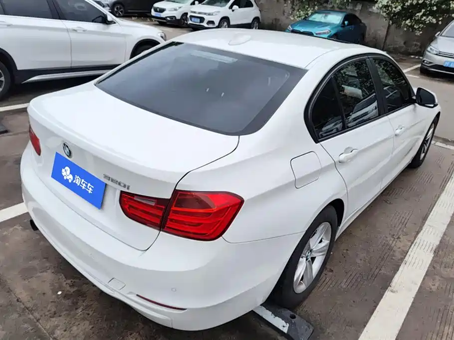 BMW 3 Series 2013 320i Fashion фото 3