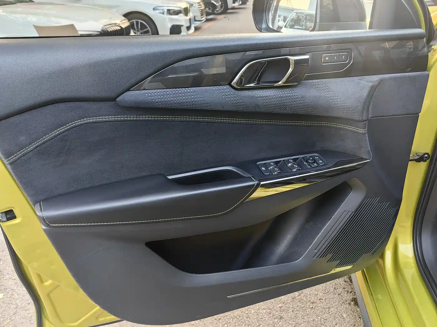 Lynk & Co 03 2020 03+ 2.0TD Auto Performance Package Edition фото 20