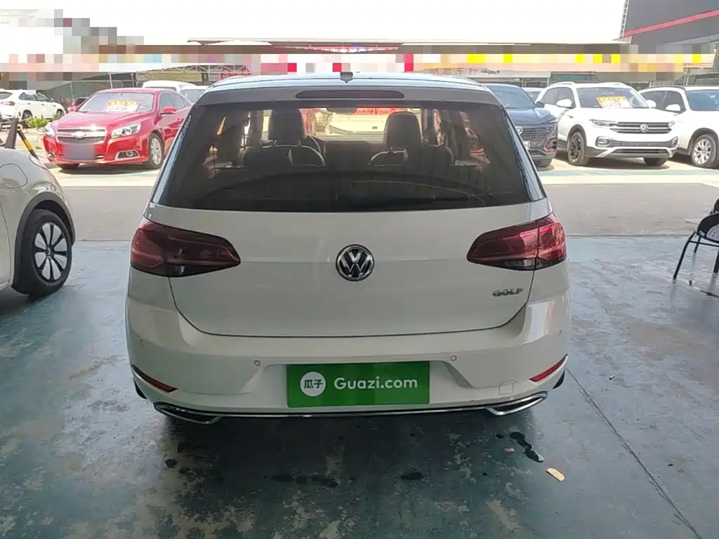 Volkswagen Golf 2018 230TSI Automatic Luxury фото 6