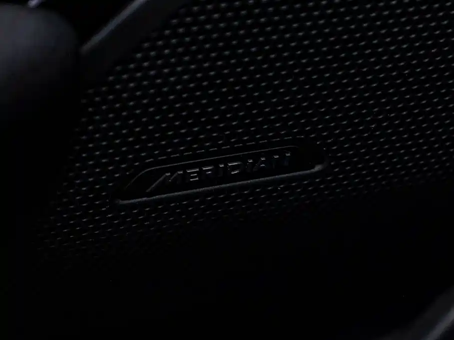 Land Rover Range Rover Velar 2024 Dynamic SE фото 22