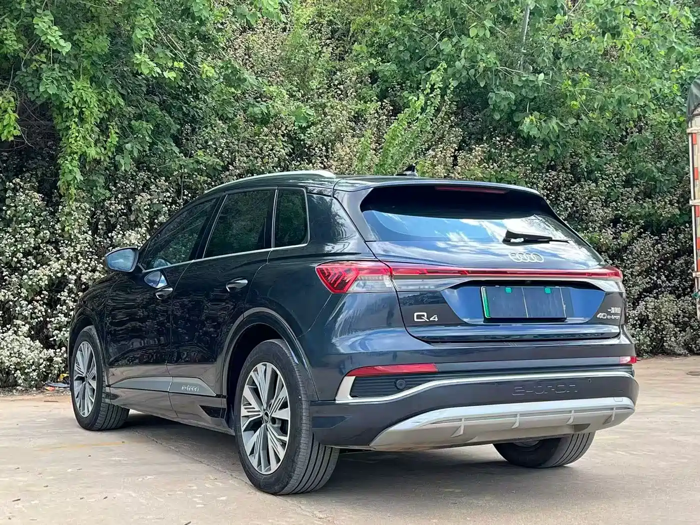Audi Q4 e-tron 2024 40 e-tron Pioneer Edition фото 9