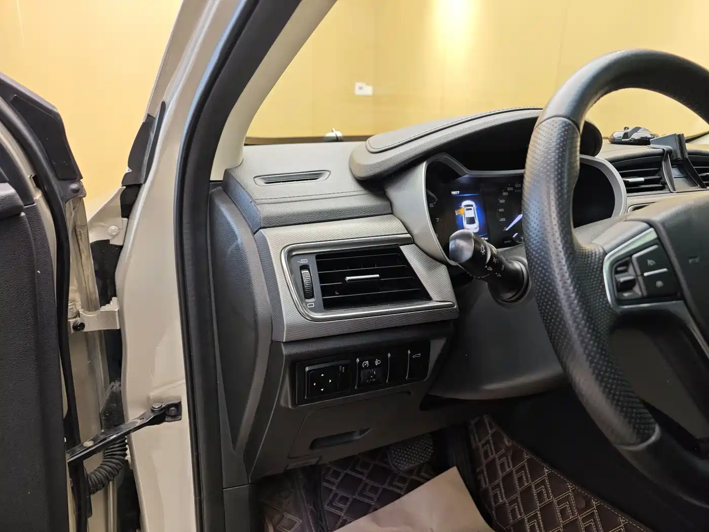 GEELY AUTOMOBILE EMGRAND GL