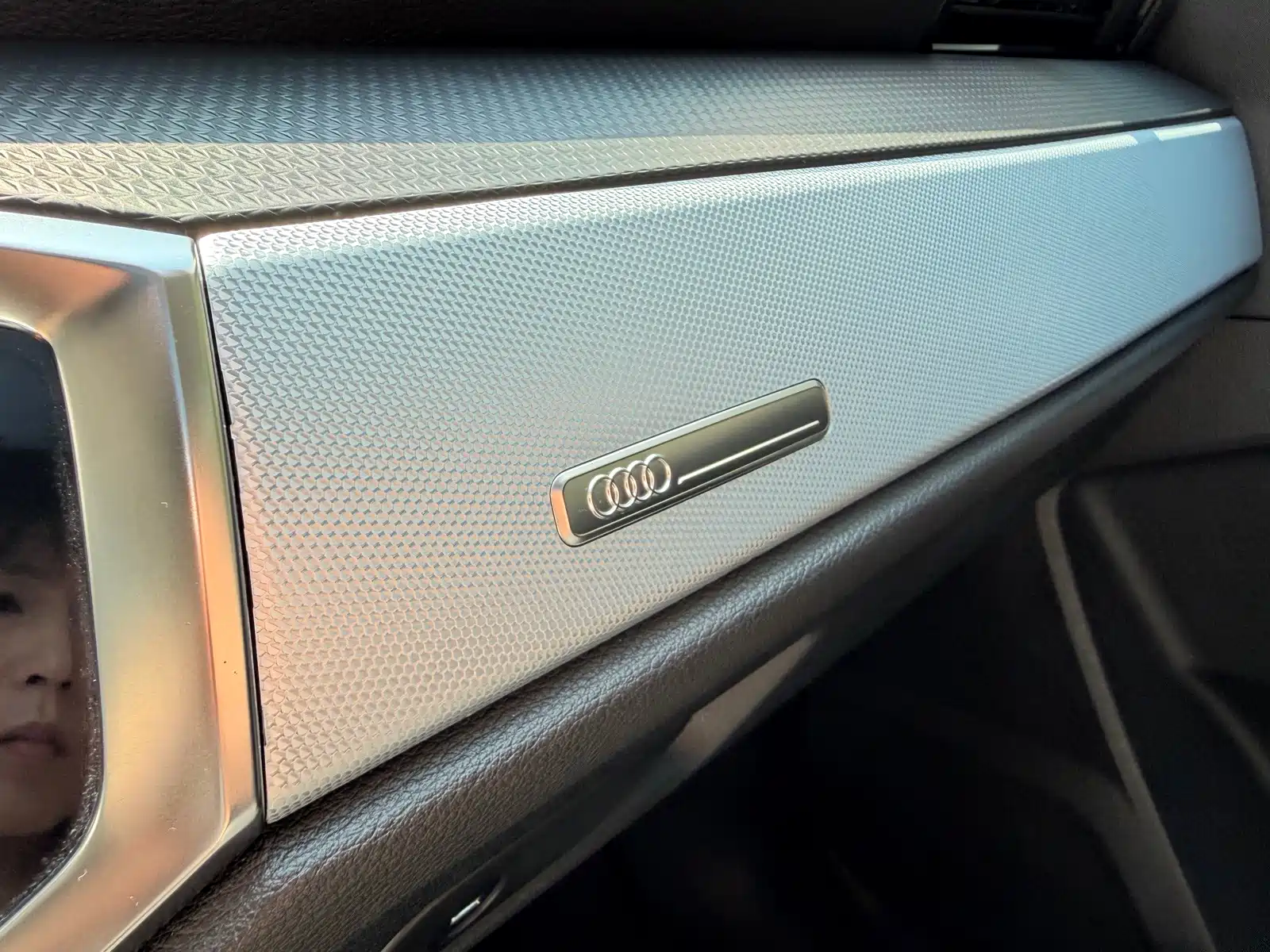Photo 9 - Audi Q3