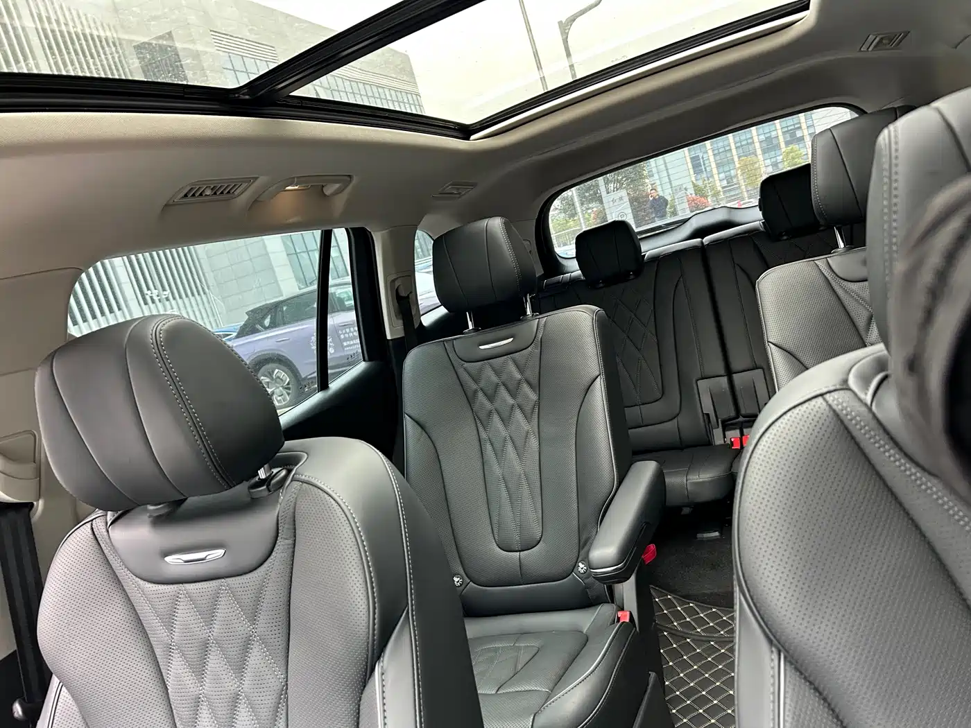 Hongqi HONGQI HS7 PHEV