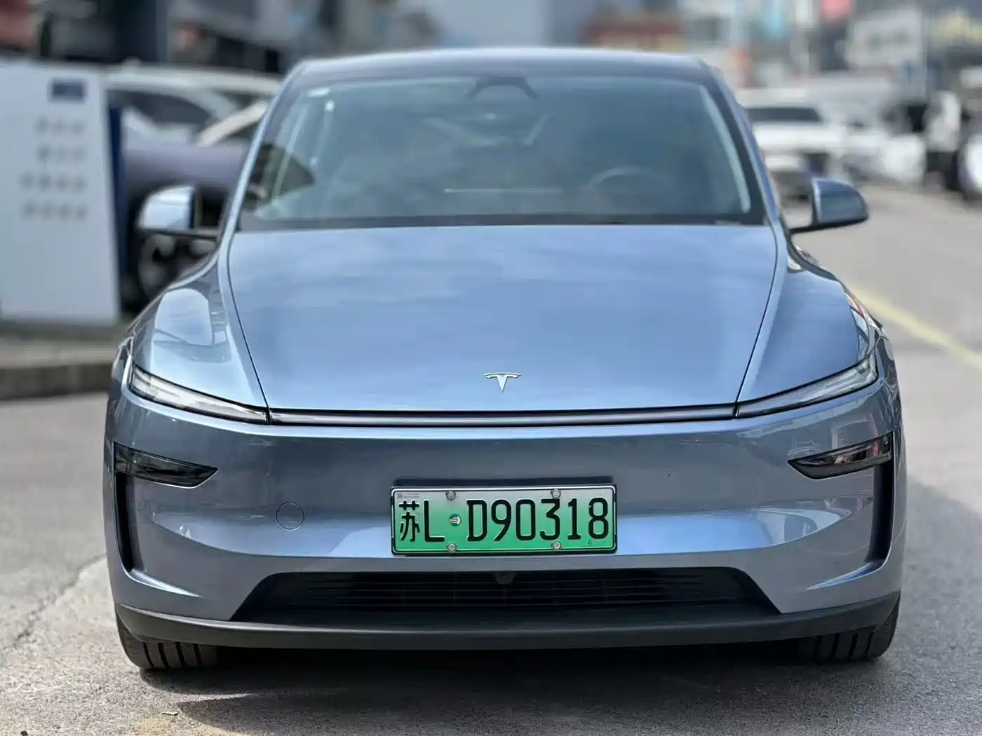 TESLA MODEL Y