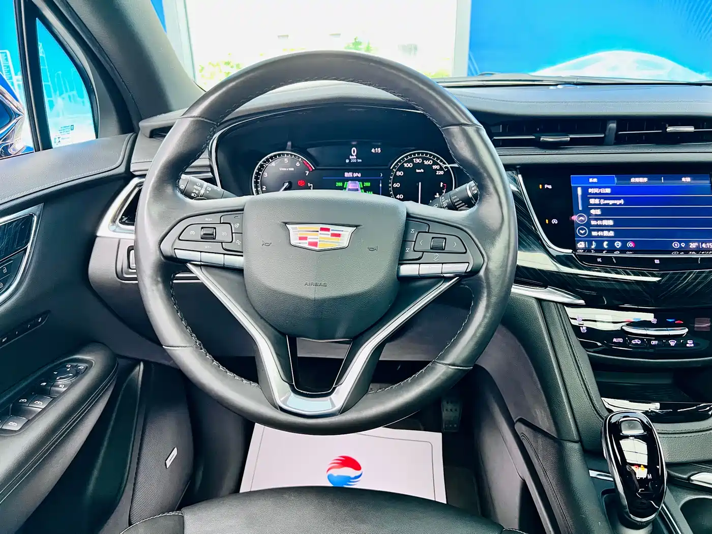 CADILLAC XT6