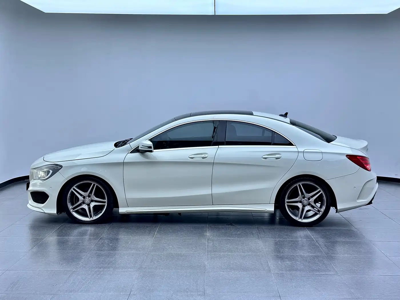 Mercedes-Benz CLA (Import) 2015 2015 CLA 220 4MATIC