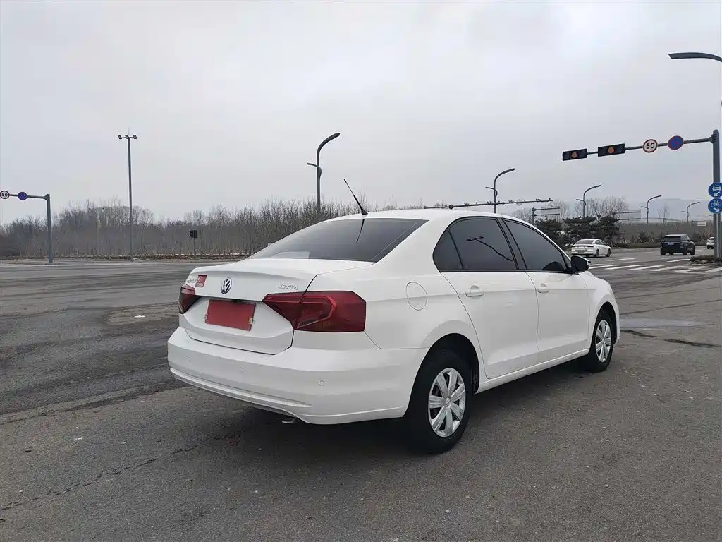 Volkswagen Jetta 2017 1.4L Manual Fashion фото 7