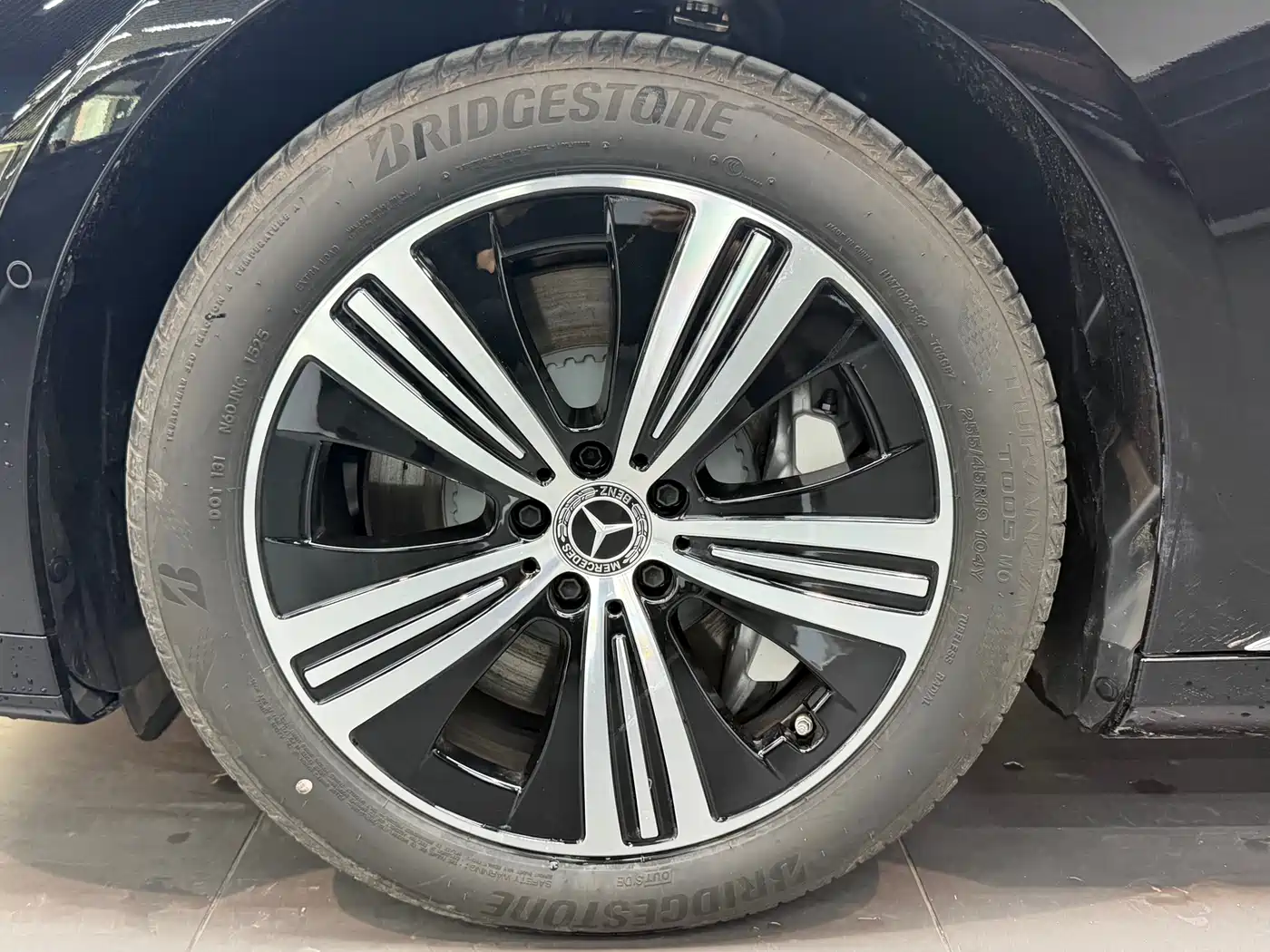 Mercedes-Benz EQE 2025 500 4MATIC Pioneer фото 18