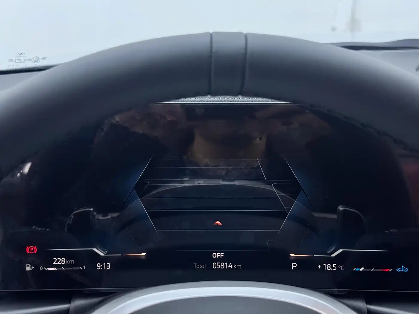 BMW 4 Series 2024 430i Convertible M Sport Shadow Edition фото 10