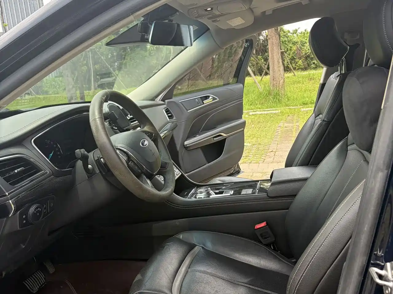 Фото 8 - Ford Taurus