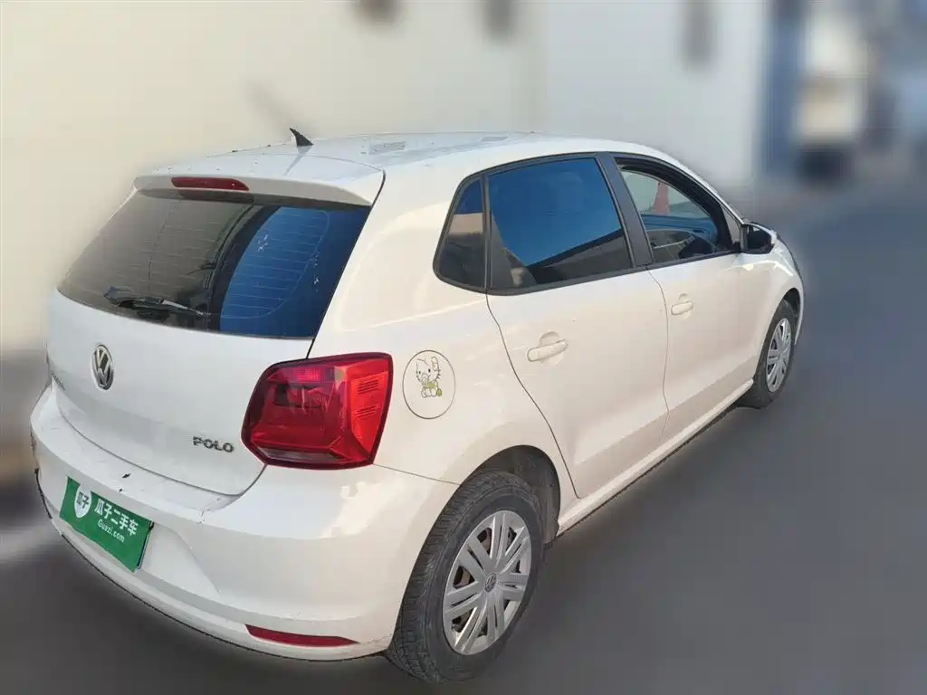 Volkswagen Polo 2016 1.4L Automatic Trend фото 4