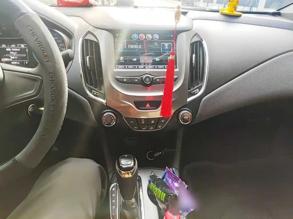 Chevrolet Cruze 2017 1.5L Automatic Pioneer Sunroof фото 6