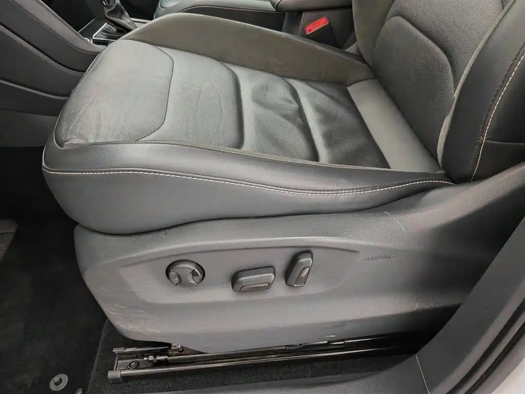 Volkswagen Tiguan L 2018 280TSI Automatic 2WD Comfort фото 20