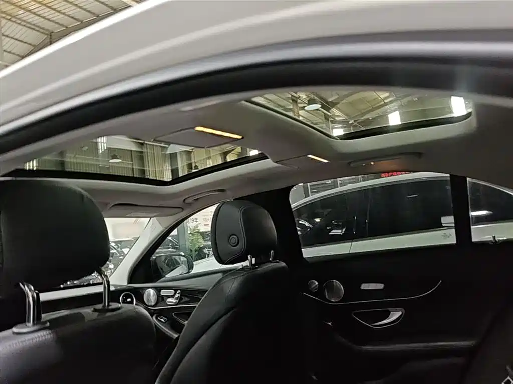 Mercedes-Benz C-Class 2021 C 260 L Sport Starry Exclusive Edition фото 18