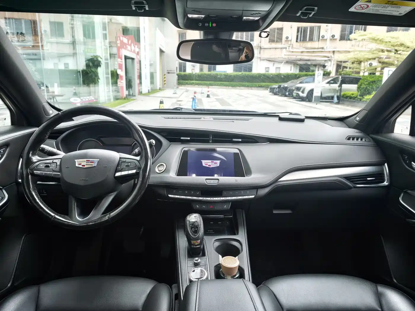 Cadillac XT4 2021 28T FWD Premium Edition фото 8