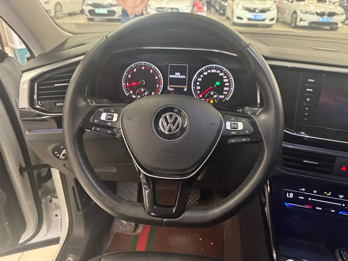 Volkswagen Tayron 2020 330TSI 2WD Luxury Smart Edition фото 8