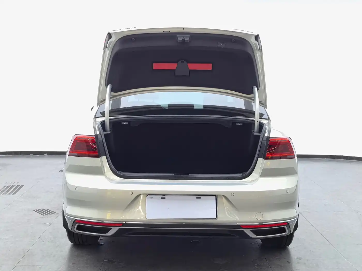Volkswagen Magotan 2020 330TSI DSG Luxury фото 10