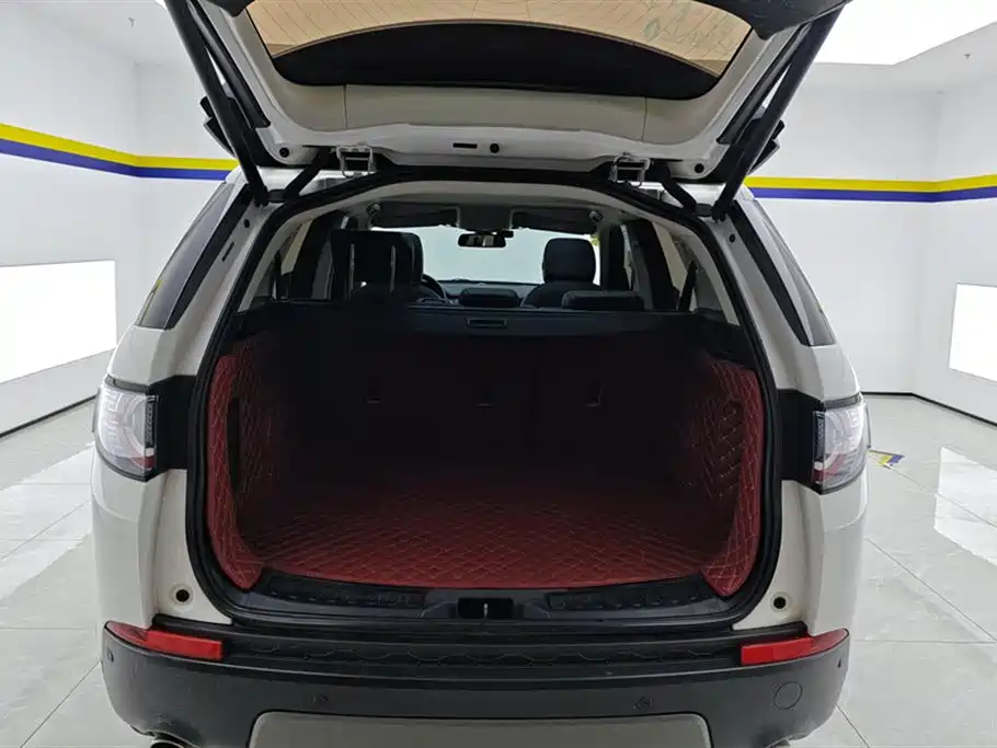 Land Rover Discovery Sport 2018 240PS SE Edition фото 4
