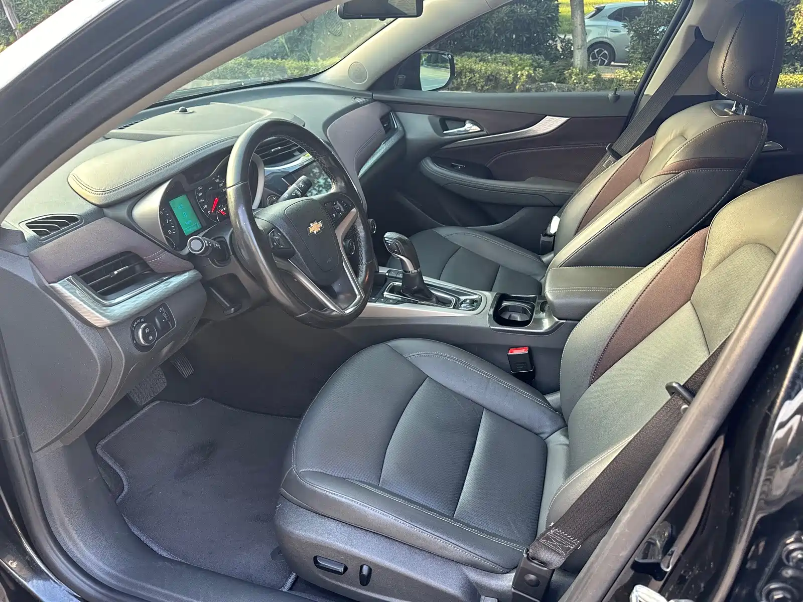 Фото 4 - Chevrolet Malibu
