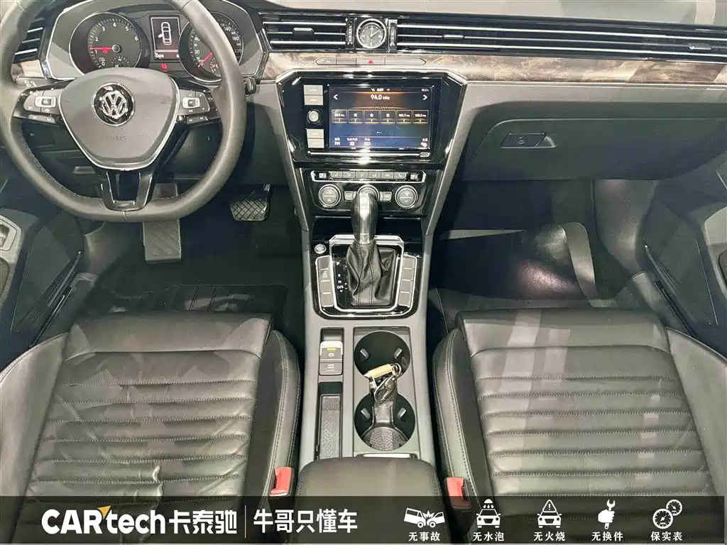 Volkswagen Magotan 2019 330TSI DSG Luxury China V фото 11