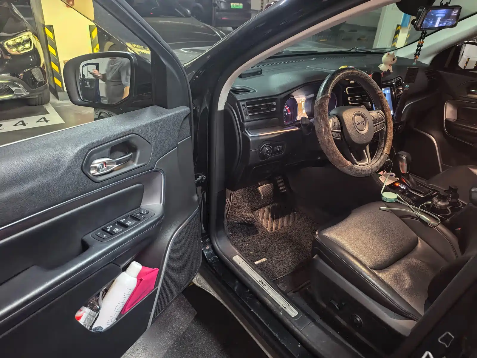 Фото 3 - Jeep Grand Commander