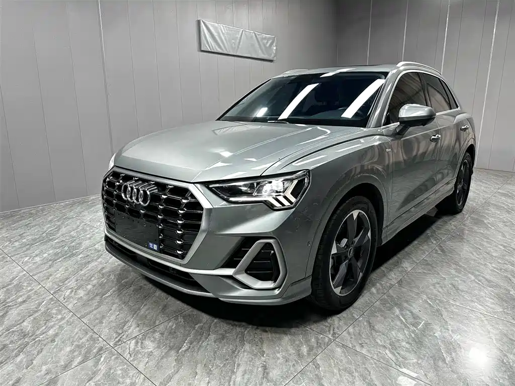 Audi Q3 2023 35 TFSI Fashion Dynamic (1.4T)