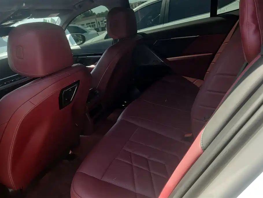 BMW 5 Series 2024 525Li M Sport Package фото 11