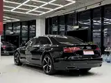 Photo 4 - Audi A8
