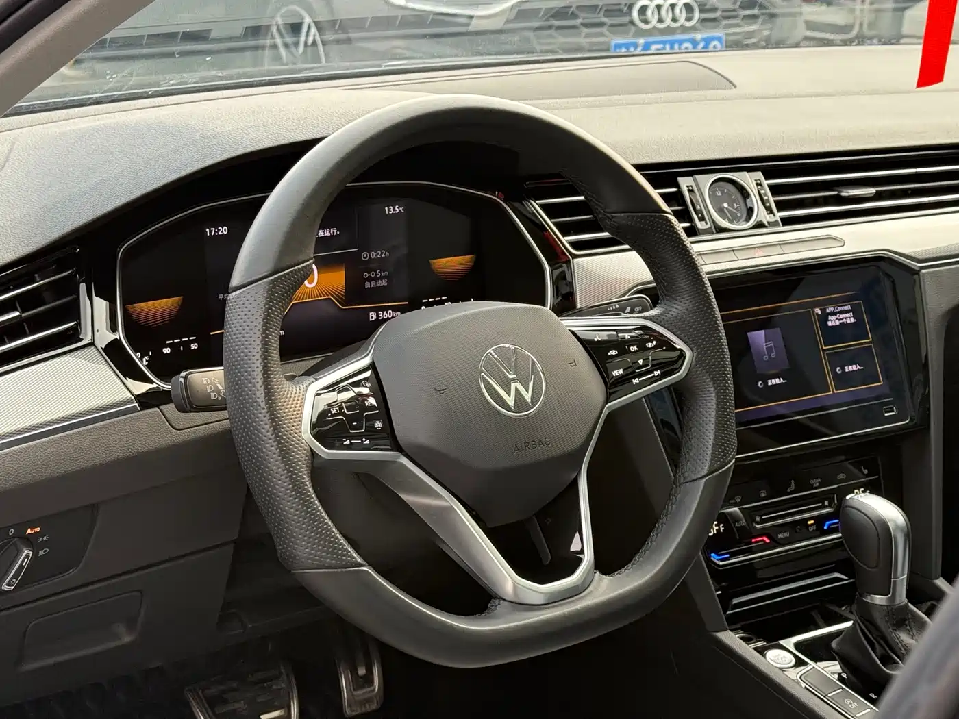 Volkswagen Magotan 2023 Model 2 Million Commemorative Edition 330TSI DSG Luxury фото 6