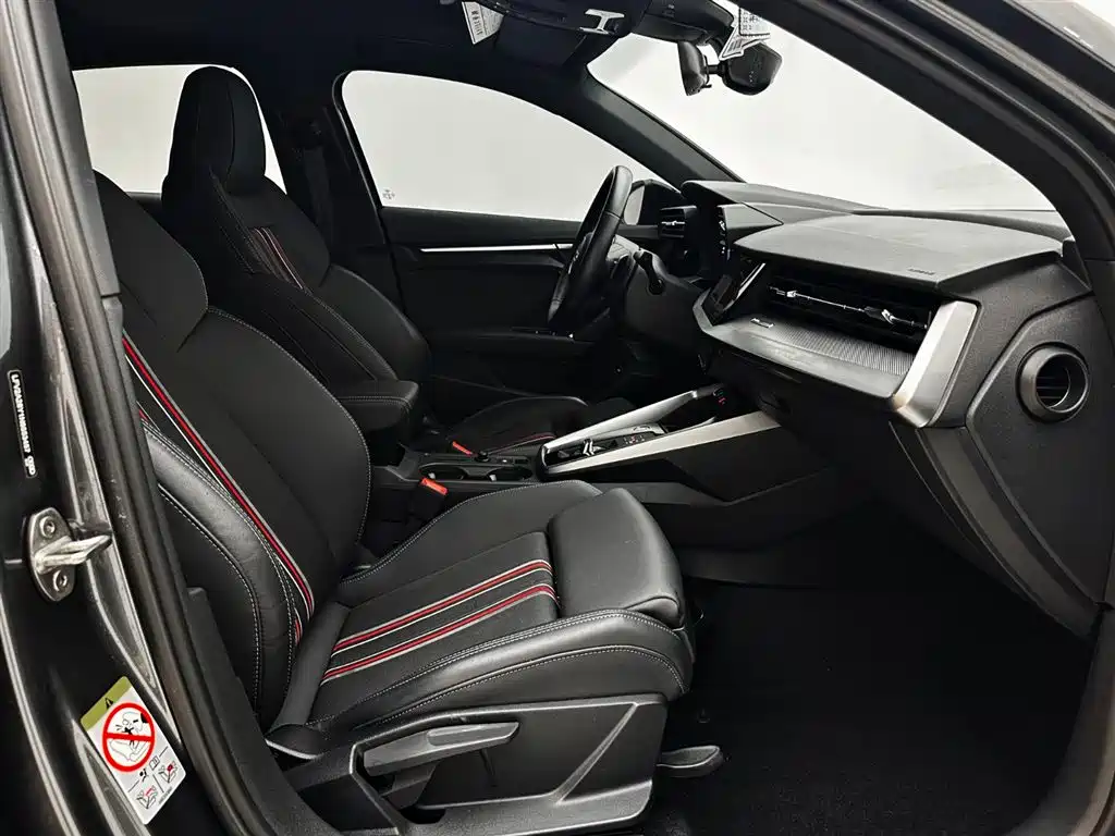 Audi A3 2023 Facelift A3L Limousine 35 TFSI Fashion Sport фото 20