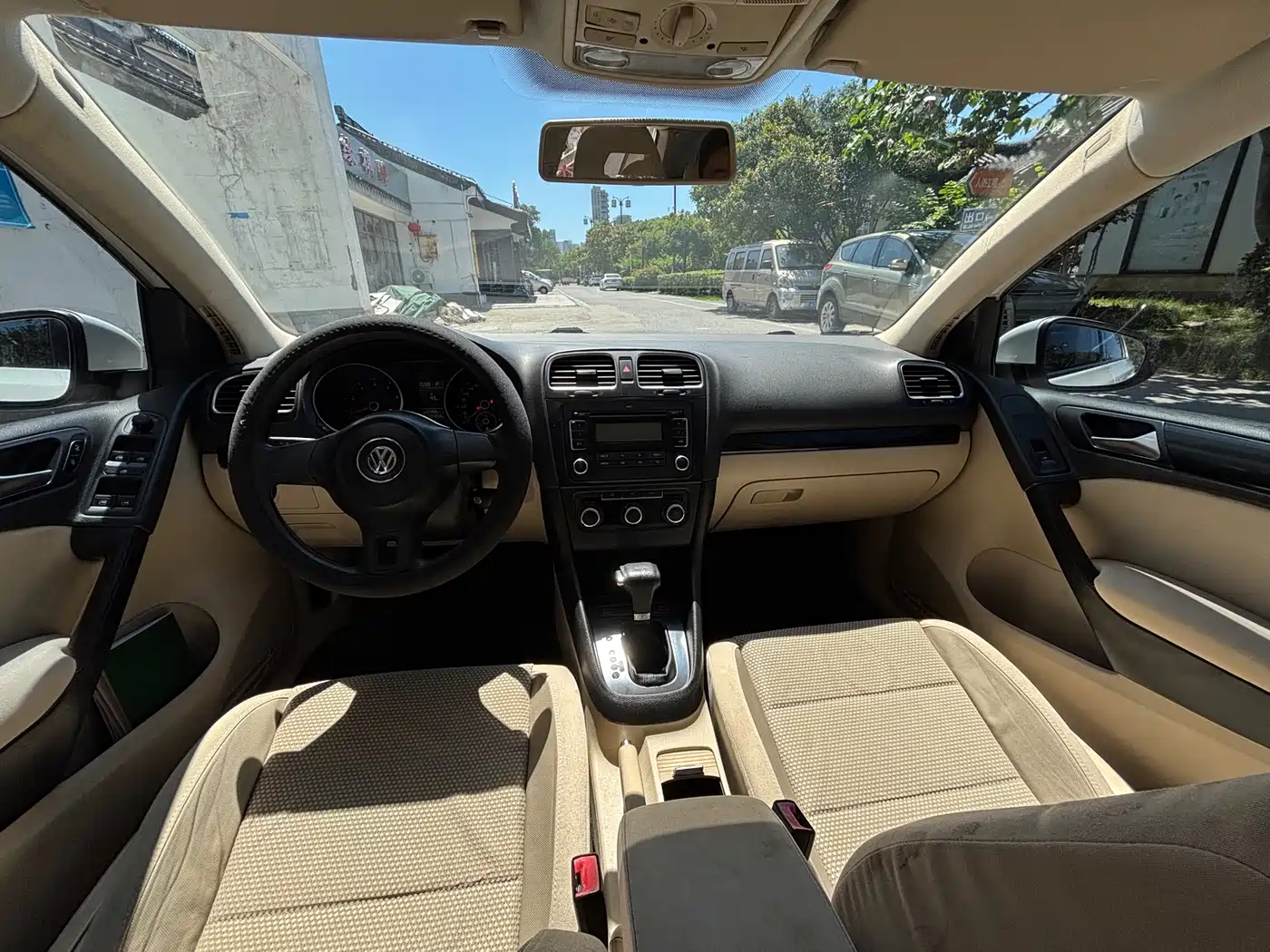 Volkswagen Golf 2010 1.4TSI Auto Comfort фото 9