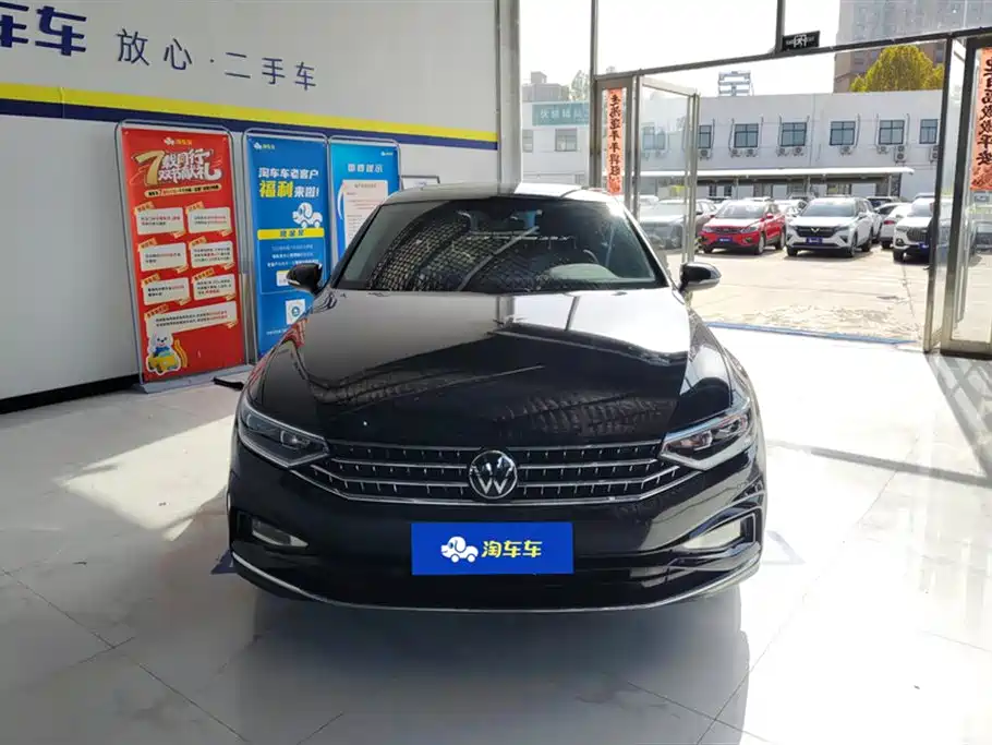Volkswagen Magotan 2023 Model 2 Million Commemorative Edition 330TSI DSG Luxury фото 2