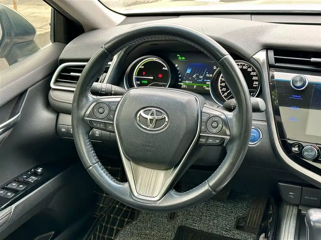 Toyota Camry 2019 Hybrid 2.5HG Luxury Edition China V фото 6