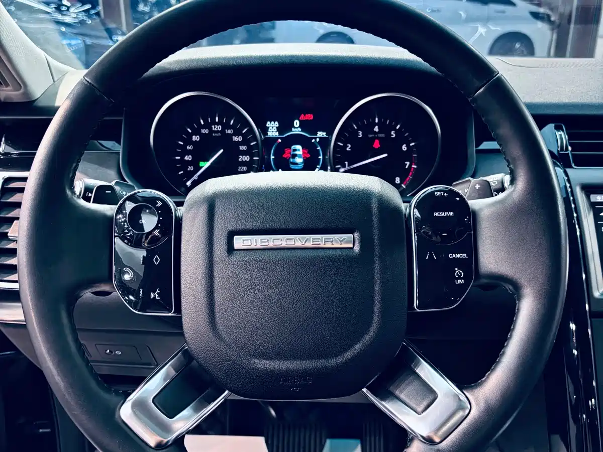 Land Rover Discovery 2019 3.0 SC V6 SE фото 5