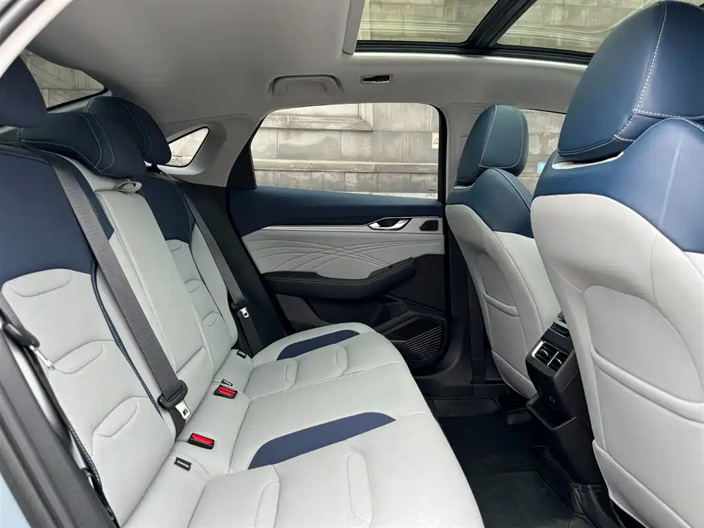 GEELY AUTOMOBILE XINGRUI